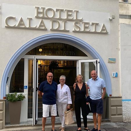 Hotel Cala Di Seta Calasetta Buitenkant foto